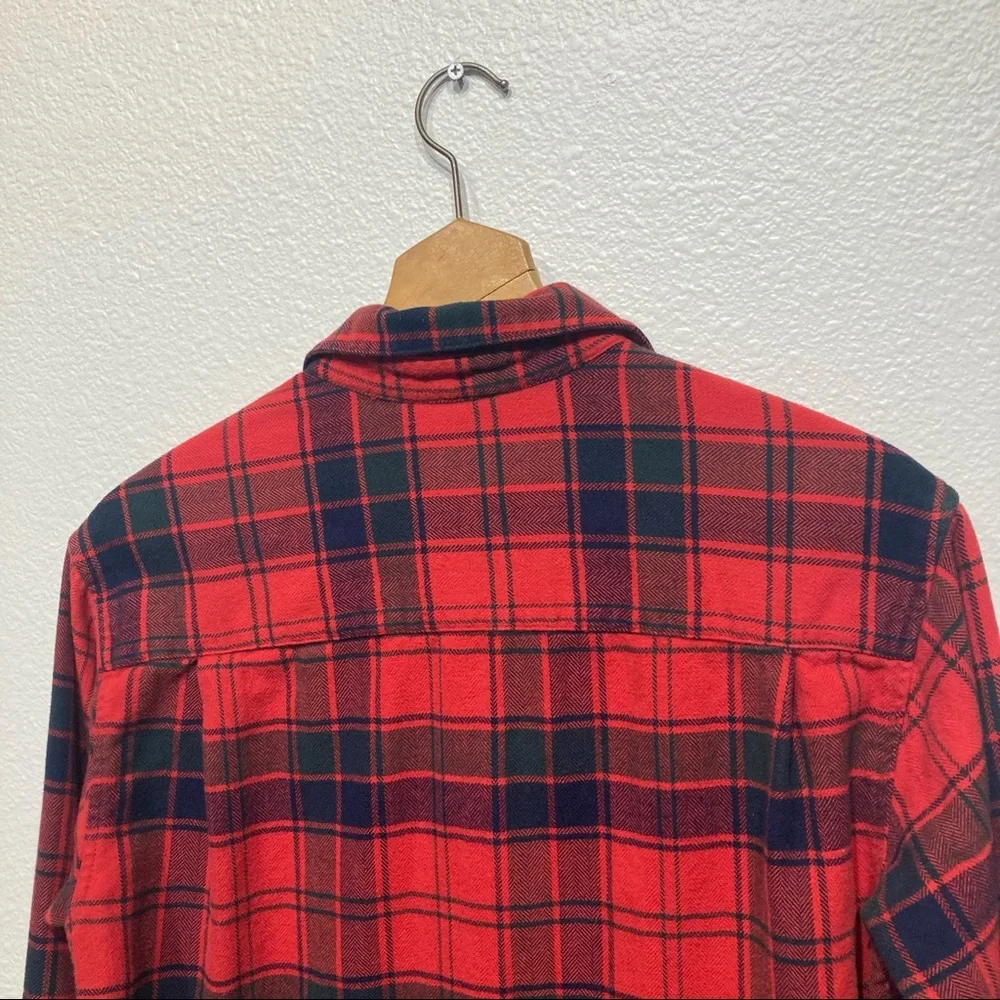 Eddie Bauer Red & Black Plaid Button up shirt_7